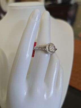 STERLING SILVER 1/4 CTTW DIAMOND TRUMIRACLE DIAMOND  RING SIZE 7